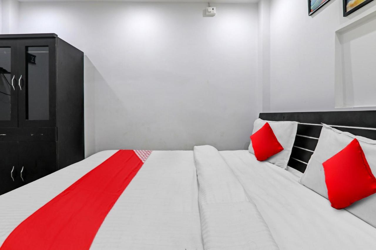 Hotel Oyo Flagship 81064 Chaudhary In Gorakhpur Zewnętrze zdjęcie