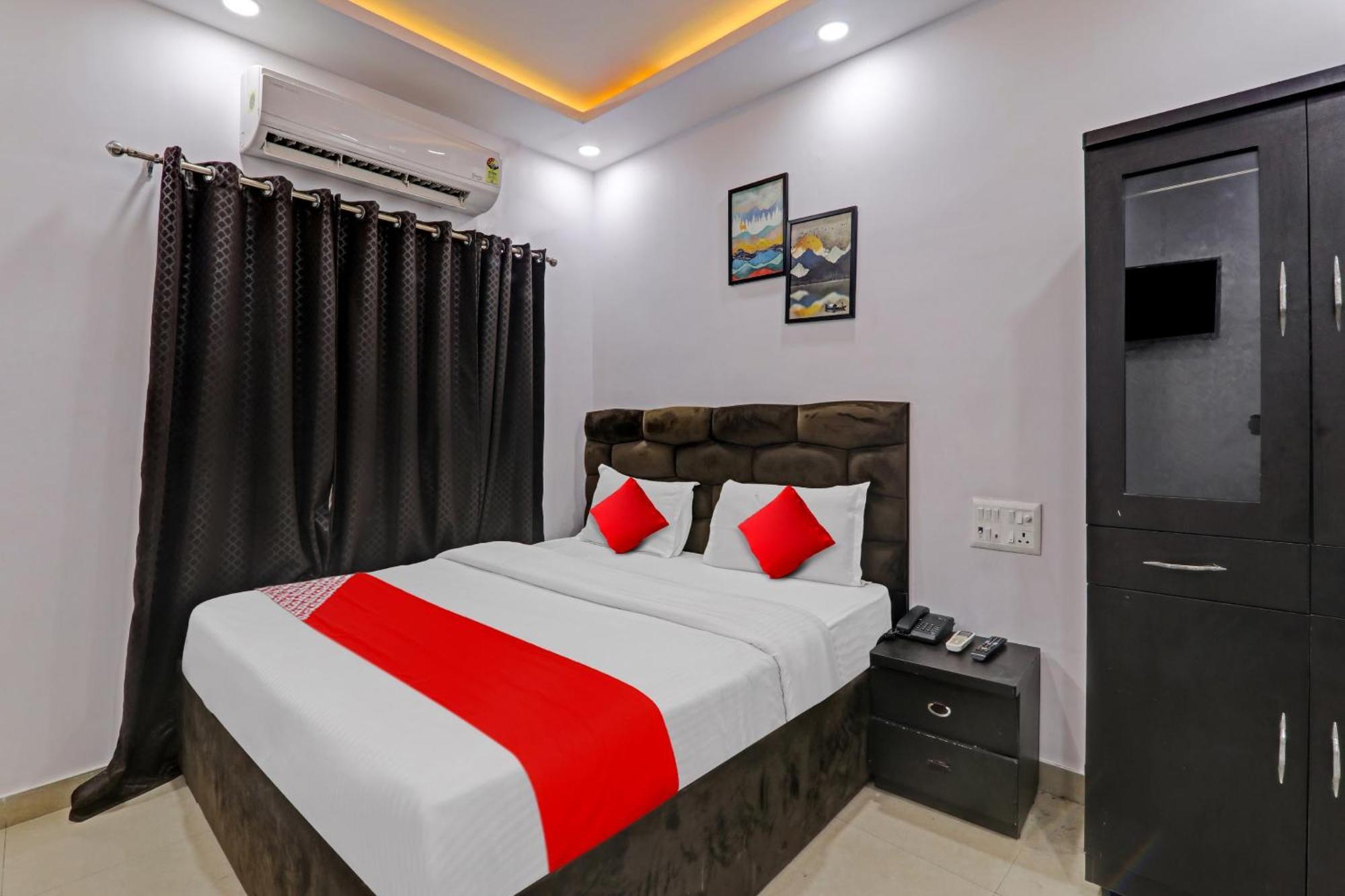 Hotel Oyo Flagship 81064 Chaudhary In Gorakhpur Zewnętrze zdjęcie